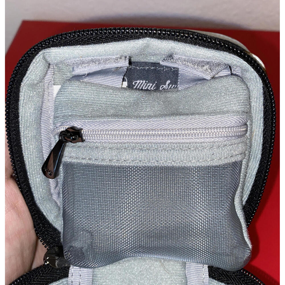 Lug Mini Jewelry Case Mini Swizzle Zebra Sand - Picture 8 of 9